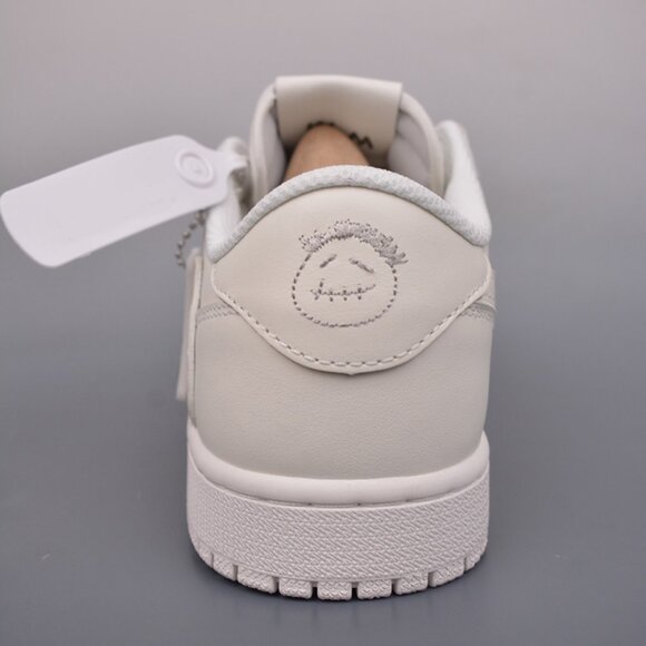 Jordan 1 Retro Low x Travis Scott x Michael Rubin 'White Party' - Picture 5 of 9